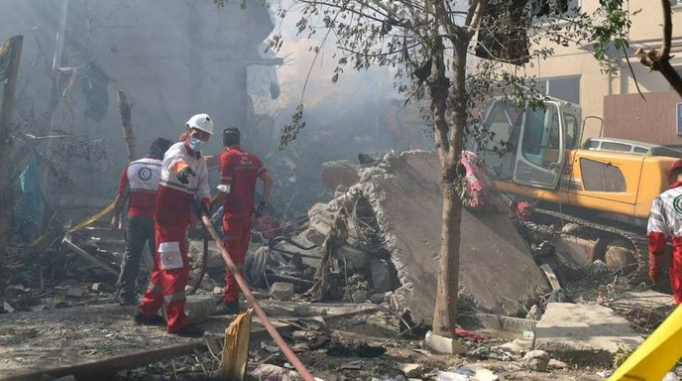 Serangan Israel Tewaskan 9 Warga Iran Sebelum Gencatan