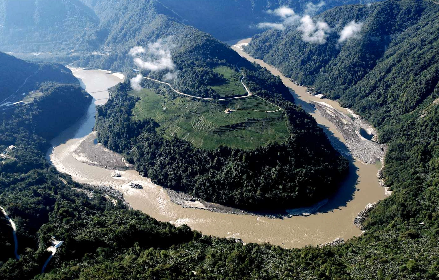China Bangun Bendungan Raksasa Senilai Rp2.724 T