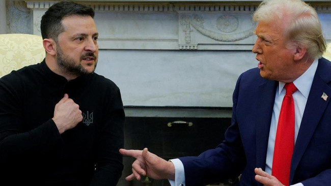 Zelensky Sambut Bantuan Senjata AS Lewat NATO untuk Hadapi Rusia