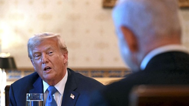 Trump Terkejut Israel Serang Suriah, Minta Penjelasan Netanyahu