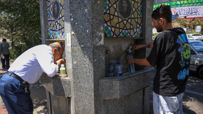 Kekeringan Teheran Parah, Warga Terancam Krisis Air
